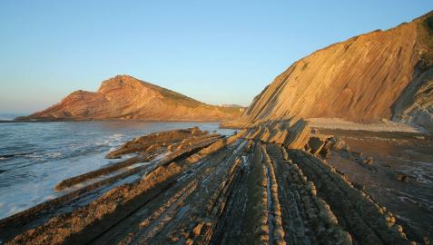 El flysch de Zumaia forma parte del Geoparque de la Costa Vasca