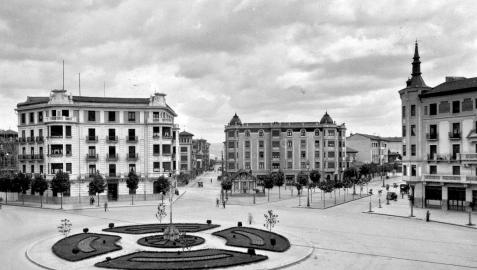 Plaza Príncipe de Viana 1940