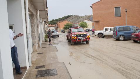 El barro anegó toda la calle Juan Irigaray de Caparroso
