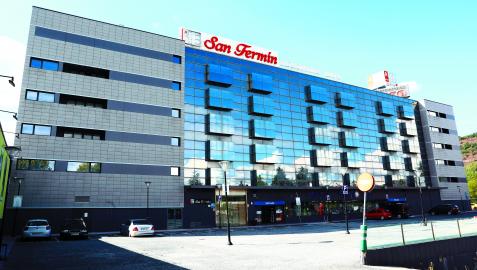 El hotel AH San Fermín, situado en el polígono Mugazuri de Burlada. El hotel AH San Fermín, situado en el polígono Mugazuri de Burlada.