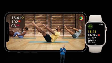 Tim Cook durante la presentación de las novedades de Apple con el iPhone 13 como producto destacado