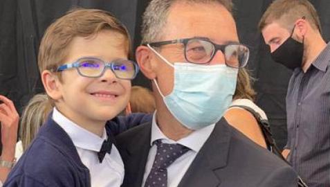Juan Miguel Gil Jaruena, con Íñigo Ustárroz, en julio, en Elizondo