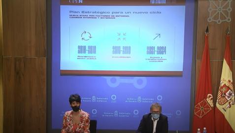 Presentación del Plan Estratégico de CPEN 2021-2024 La consejera Elma Saiz y Francisco Fernández Nistal, director general de CPEN, este lunes