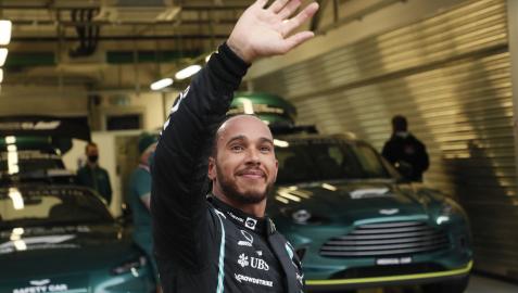 hamilton Hamilton celebra su victoria en el G.P. de Rusia