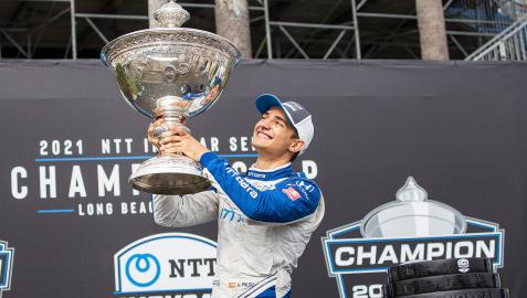 alex palou Alex Palou levanta el trofeo de campeón del Campeonato Indy Car