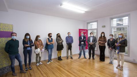 Miembros de la corporación del Ayuntamiento de Pamplona han visitado el nuevo espacio del programa COworkids y la Casa de las Mujeres