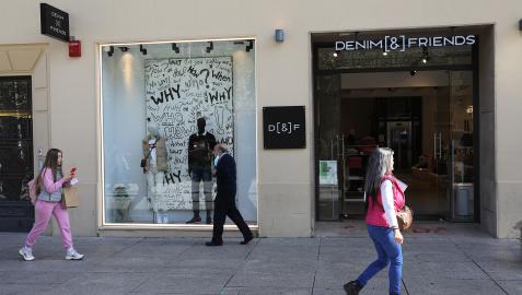 UrbanDenim La marca Denim & Friends abrió este lunes, 4 de octubre, su tienda en la Carlos III tras el cierre de Urban Sons a finales de septiembre