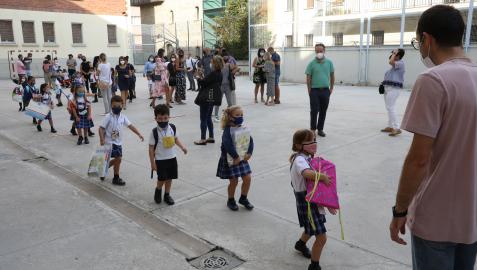 La mayoría de las medidas del curso pasado permanecen vigentes. En la imagen, primer día de clase para los alumnos de FEC-Vedruna