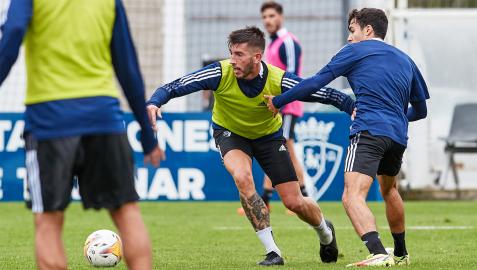 David García, en el entrenamiento de este martes en Tajonar