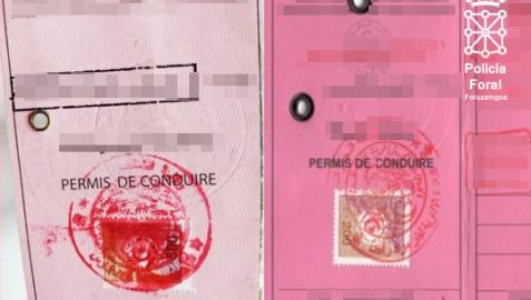 Imagen del permiso requisado y de uno original
