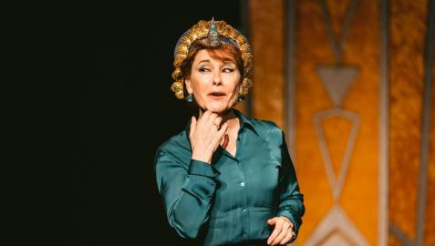 María Bayo en el escenario de Divina Cleopatra