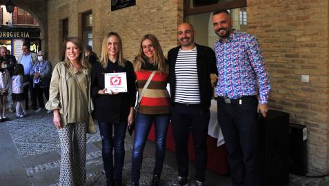 De izquierda a derecha, Verónica Rodero, Ana Guembe, Itziar Ituño, Adur Ezenarro y Oihan Mendo.