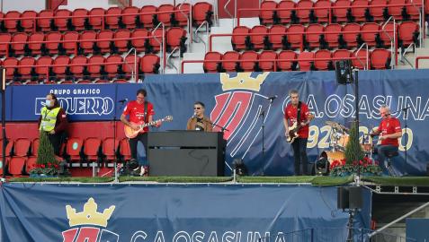 Serafín Zubiri presentó el himno del Centenario el pasado 24 de octubre en un estadio sin público