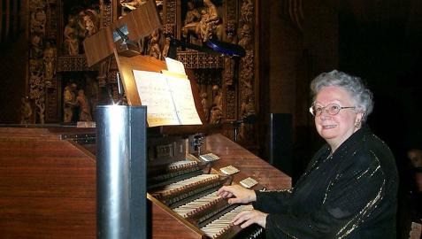 Montserrat Torrent, organista