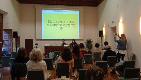 Un momento de las V Jornadas Monomarentales celebradas en Estella