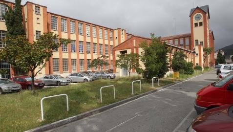 Imagen del edificio Iwer, antigua fábrica de Sedas (Matesa)