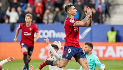 chimy-perdon-indar-gorri El Chimy Ávila celebra su gol ante el Granada y pide perdón a Indar Gorri