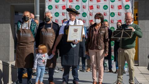Santiago Molinero Nuñez, de la carnicería Saijana de Burlada, ganador del XV Concurso Navarro de Txistorra