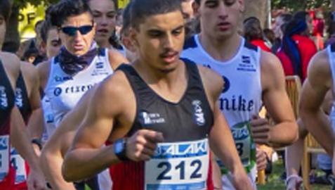 Hamza Hamza Bouzzaoui, con el dorsal 212, durante el Cross C.A. Iranzu del pasado domingo, donde quedó subcampeón en categoría sub-20