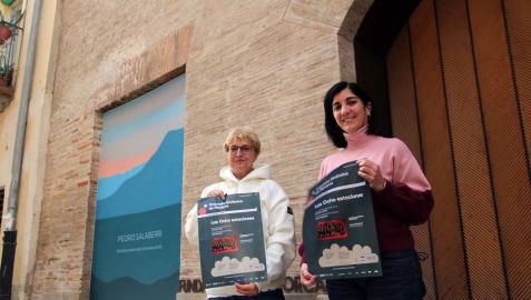 Mª Antonia Rodríguez (OSN) -izda.- y Merche Añón (edil de Cultura)