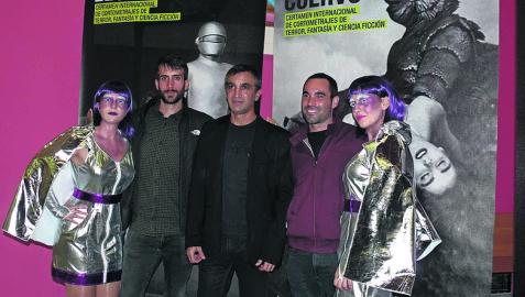 Los autores de ‘Night breakers’ con Ángel Manuel Chivite