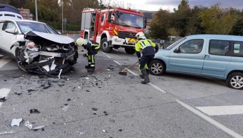 accidente lumbier Imagen de los dos vehículos tras colisionar
