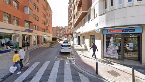 Calle Fernando Remacha de la capital ribera, donde se encuentra el domicilio donde se estaba celebrando la fiesta
