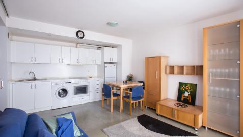 Interior de uno de los pisos del Ayuntamiento de Pamplona ubicado en el barrio de la Rochapea
