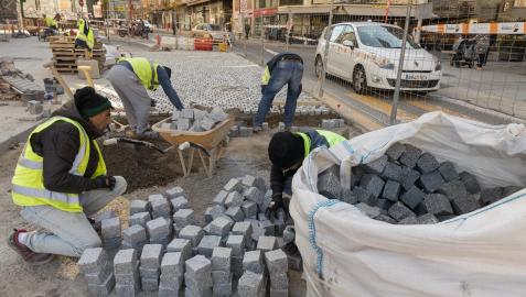 Uno de los momentos críticos de la obra comenzó el 2 de noviembre con la construcción del paso de peatones en la avenida de Zaragoza, que tendrá 14 metros de ancho
