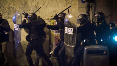 La Policía carga contra algunos manifestantes, en una imagen de archivo