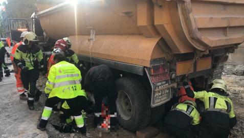 Labores para desatrapar al trabajador