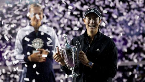 muguruza Muguruza, con el trofeo de ganadora del torneo de maestras