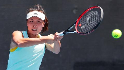 Imagen de Peng Shuai jugando el Australian Open en Melbourne Park, Melbourne, Australia en 2019 Imagen de Peng Shuai jugando el Australian Open en Melbourne Park, Melbourne, Australia en 2019