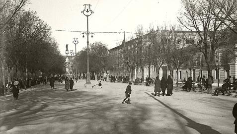 El Paseo de Valencia, ya entonces Paseo de Sarasate, hacia 1925 El Paseo de Valencia, ya entonces Paseo de Sarasate, hacia 1925