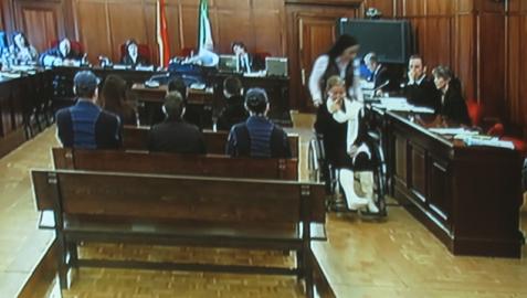 La madre del 'Cuco' abandona el Juicio tras declarar en la Sala La madre del 'Cuco' abandona el Juicio tras declarar en la Sala
EUROPA PRESS
(Foto de ARCHIVO)
16/11/2011