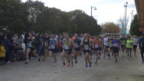Salida de una carrera en Artajona Salida de una carrera en Artajona