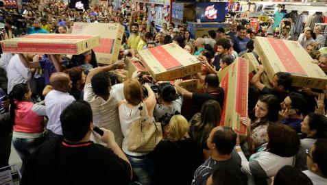 black friday Compra de televisores durante el Black friday de 2018 en Sao Paulo (Brasil)