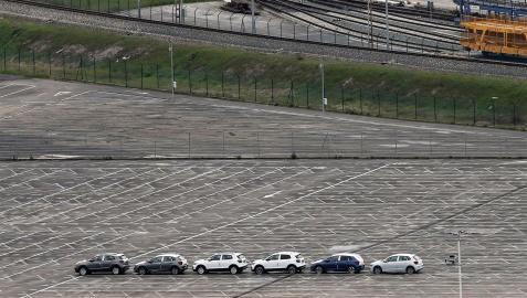 volkswagen Navarra La falta de piezas y componentes está condicionando los planes de fabricación de coches en Volkswagen Navarra.