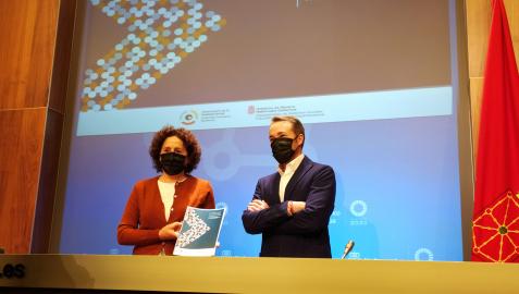 Carmen Maeztu y Luis Campos, durante la presentación del Informe Carmen Maeztu y Luis Campos, durante la presentación del Informe
