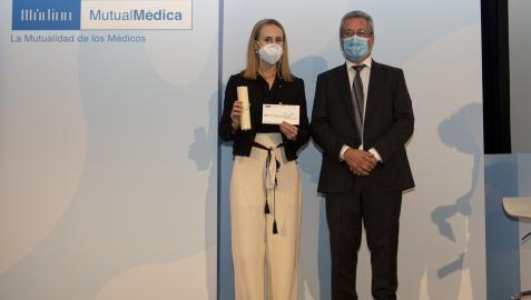 amaia echaide Amaia Echaide, junto a Alejandro Andreu, presidente de la Fundación Mutual Médica