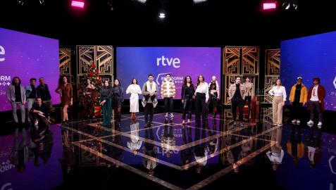 Eurovisión presentación Los 14 artistas seleccionados para Benidorm Fest y Eurovisión 2022 posan durante su presentación oficial por parte de RTVE