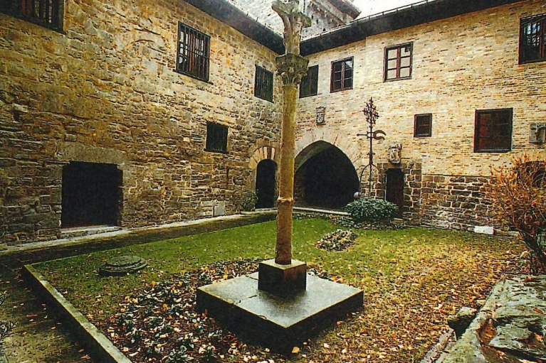 La Cámara de Comptos, órgano fiscalizador y tribunal (1365-1836)