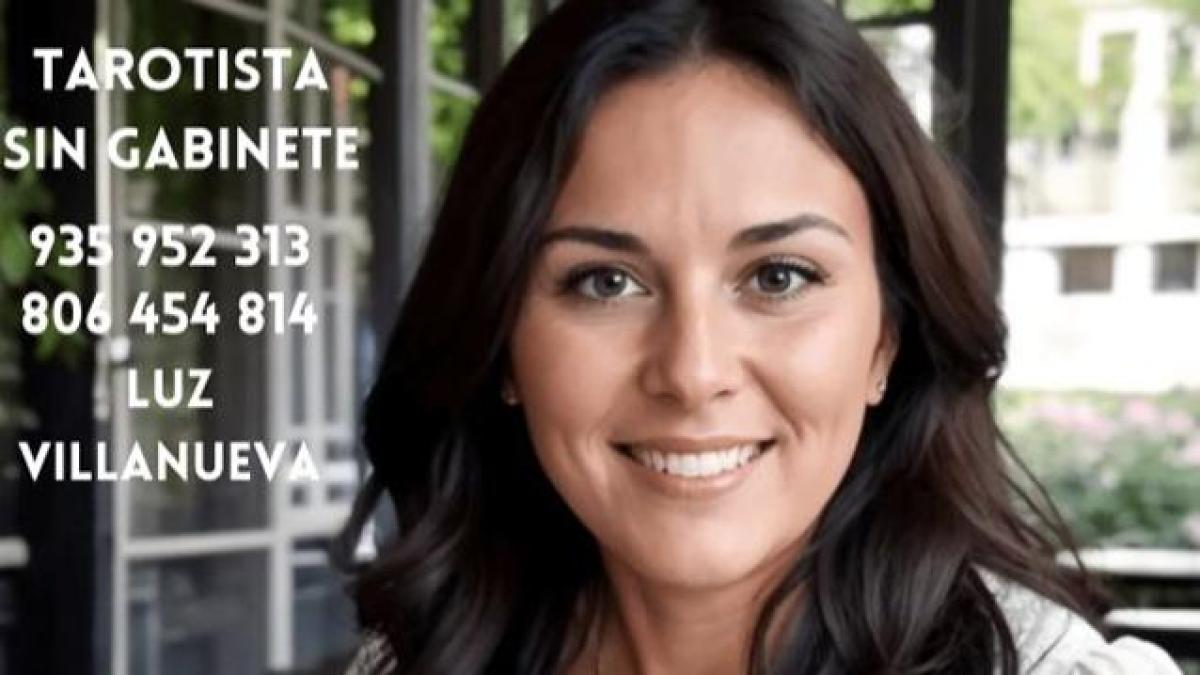 <![CDATA[Tarot por teléfono fiable: descubre por qué Luz Villanueva es una de las tarotistas españolas más recomendadas]]>