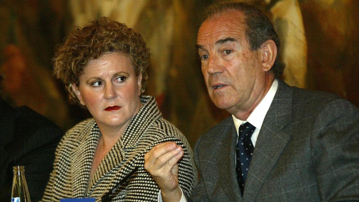 <![CDATA[La vida de Carlos Garaikoetxea, en imágenes]]>