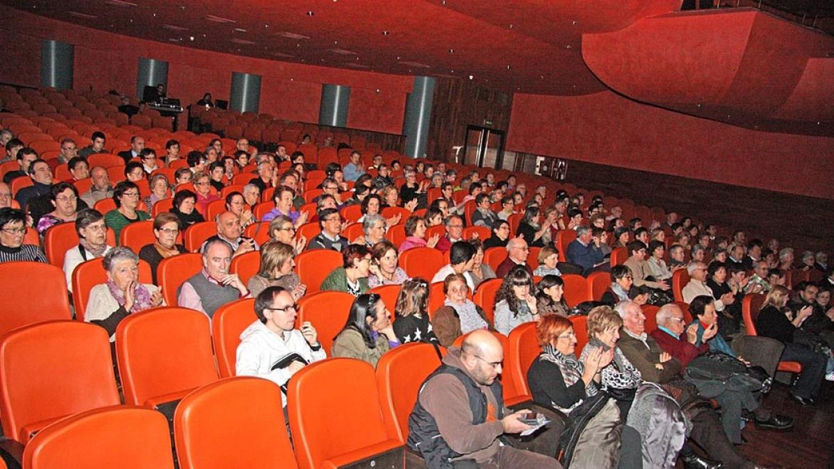 <![CDATA[Cultura subvencionará con 750.000 euros la programación cultural de los municipios a través del programa Udal Platea Local]]>