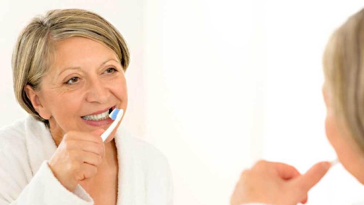 <![CDATA[Los cepillos de dientes de silicona son eficaces contra la placa y tienen un menor riesgo de traumatismo gingival]]>