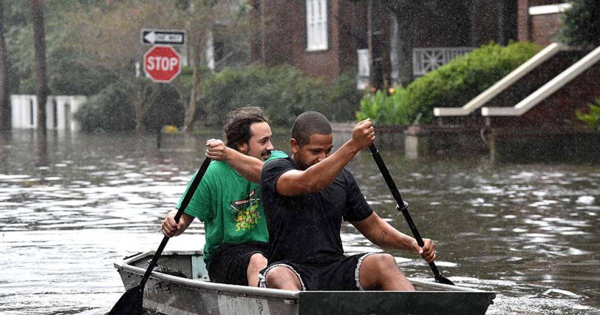 Inundaciones En Ee Uu Al Menos Cinco Muertos En Un Diluvio Histórico