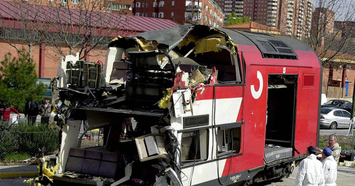 Какой самый крупный теракт. Вокзал Аточа в Мадриде теракт. Март 2004 теракт в Испании. Теракты в Мадриде 11.03.2004.