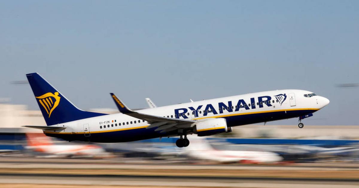 Ryanair estudia recortar otro millón de plazas en sus vuelos a España el próximo verano