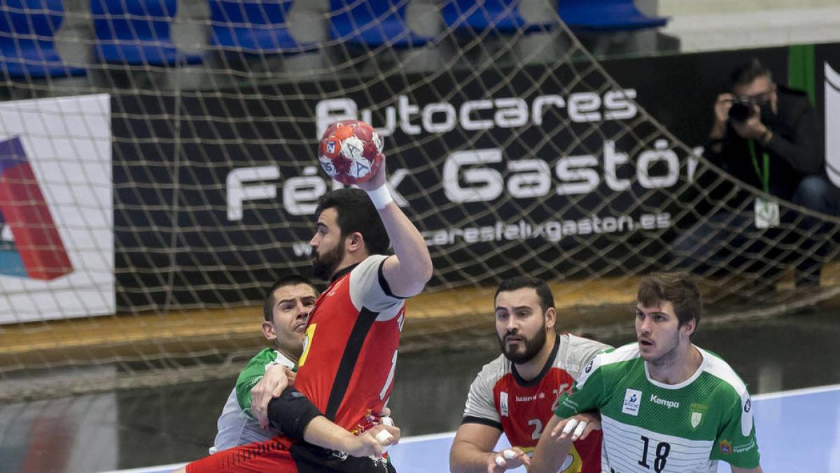 El Helvetia recuperó su mejor versión frente al Bada Huesca
